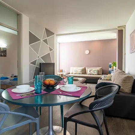 Modern Karpos Apartment *