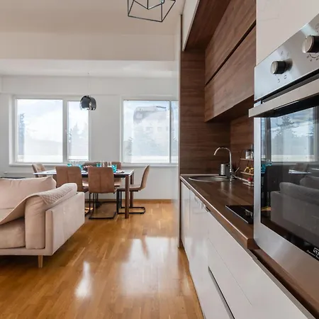 Apartment Modern Karpos