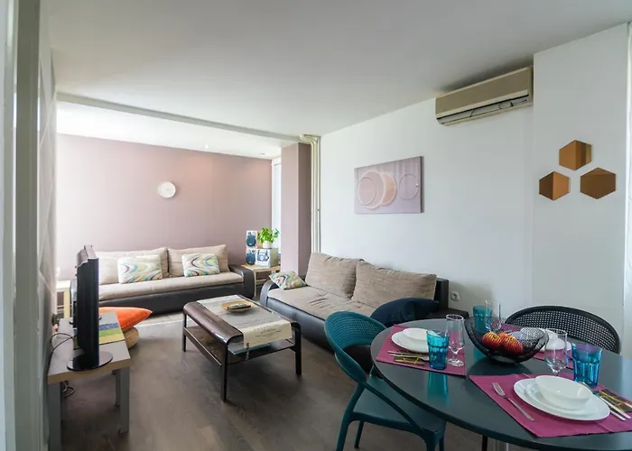 Modern Karpos * Skopje